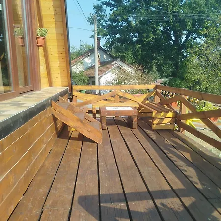 Kucica Za Odmor בקתה Belanovica